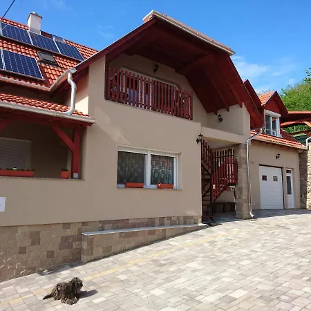 Bé-la 2 3* Szomolya