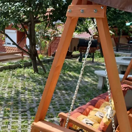 Bé-la 2 3* Szomolya